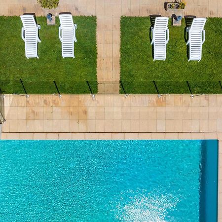 Noemys Toulon La Valette - Hotel Restaurant Avec Piscine Zewnętrze zdjęcie