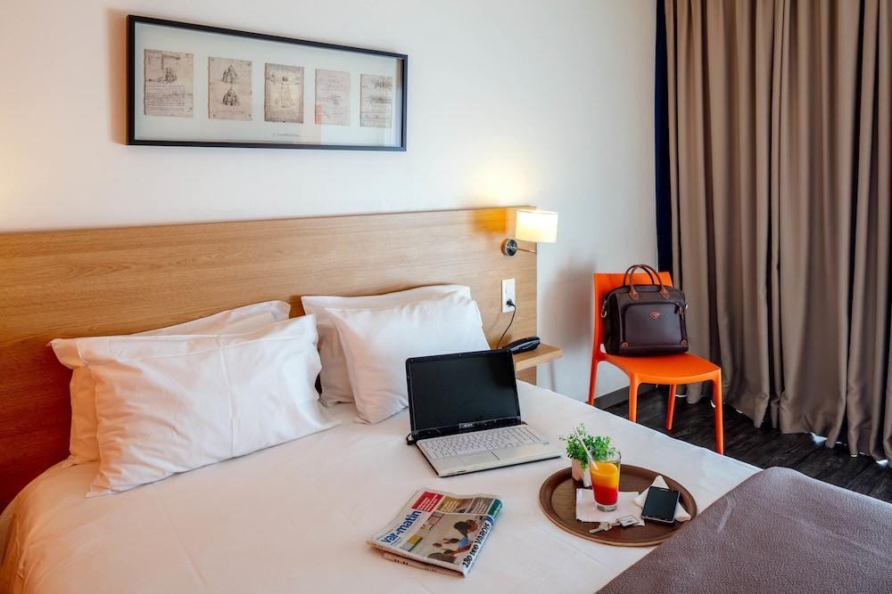 Noemys Toulon La Valette - Hotel Restaurant Avec Piscine Zewnętrze zdjęcie