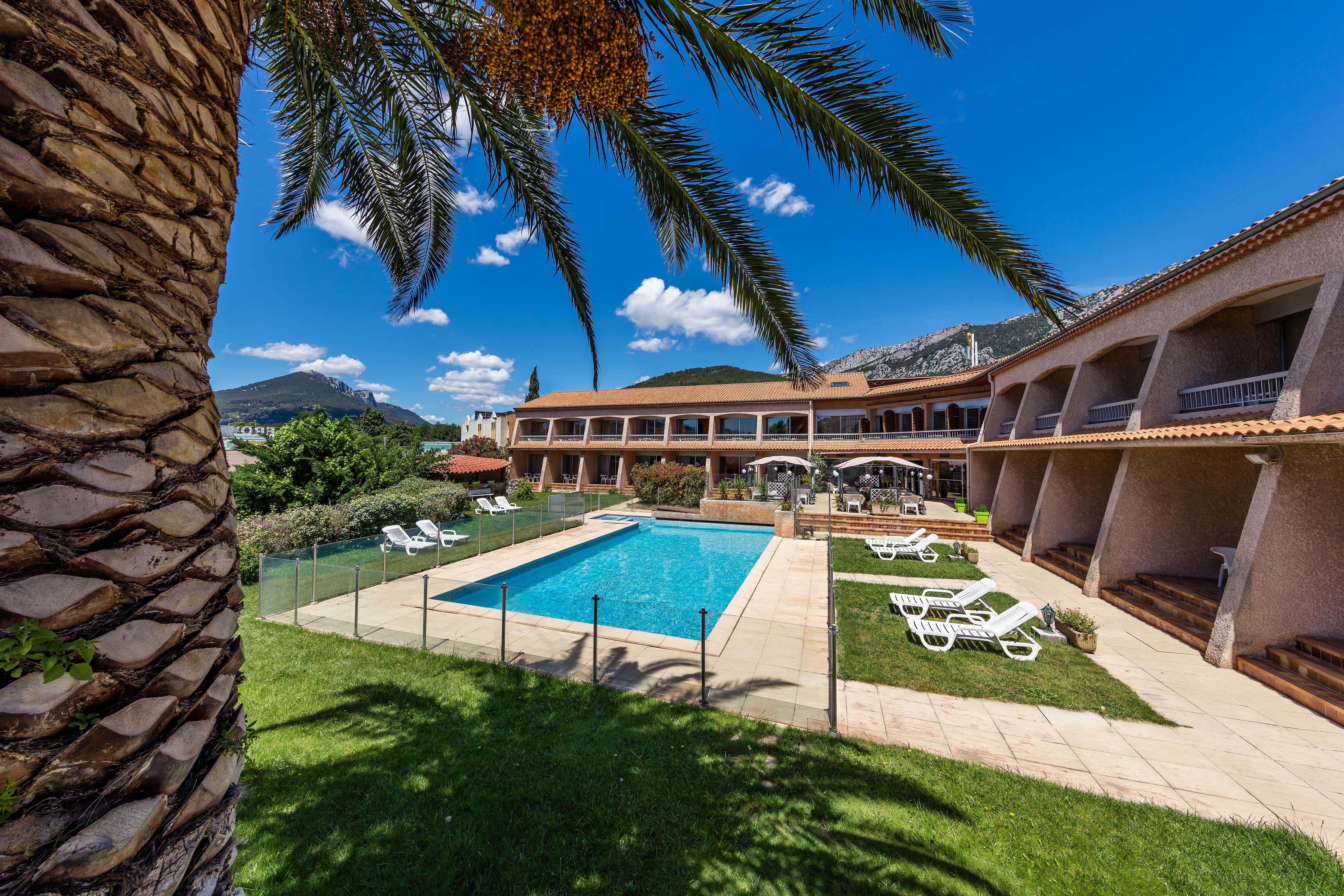Noemys Toulon La Valette - Hotel Restaurant Avec Piscine Zewnętrze zdjęcie
