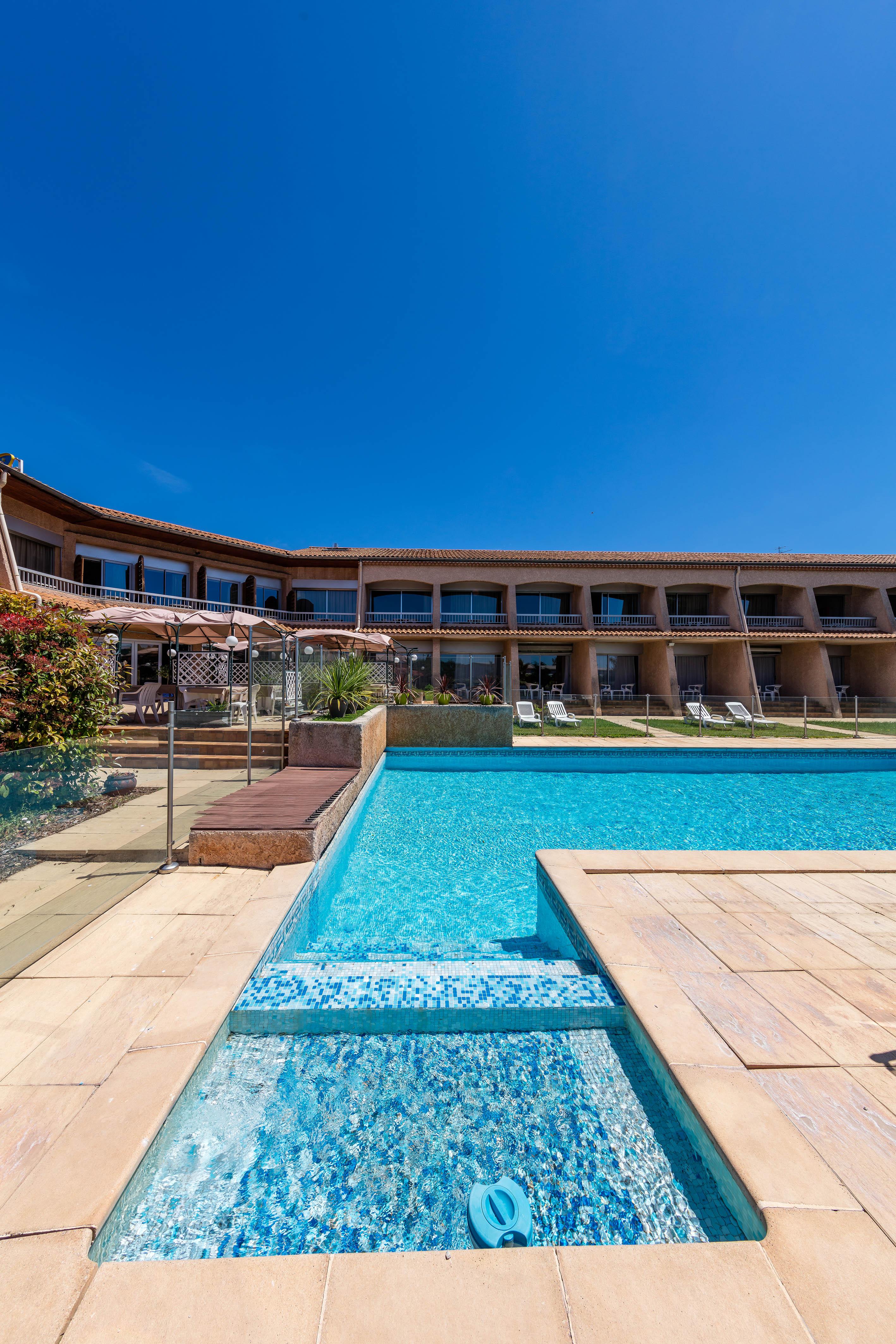 Noemys Toulon La Valette - Hotel Restaurant Avec Piscine Zewnętrze zdjęcie