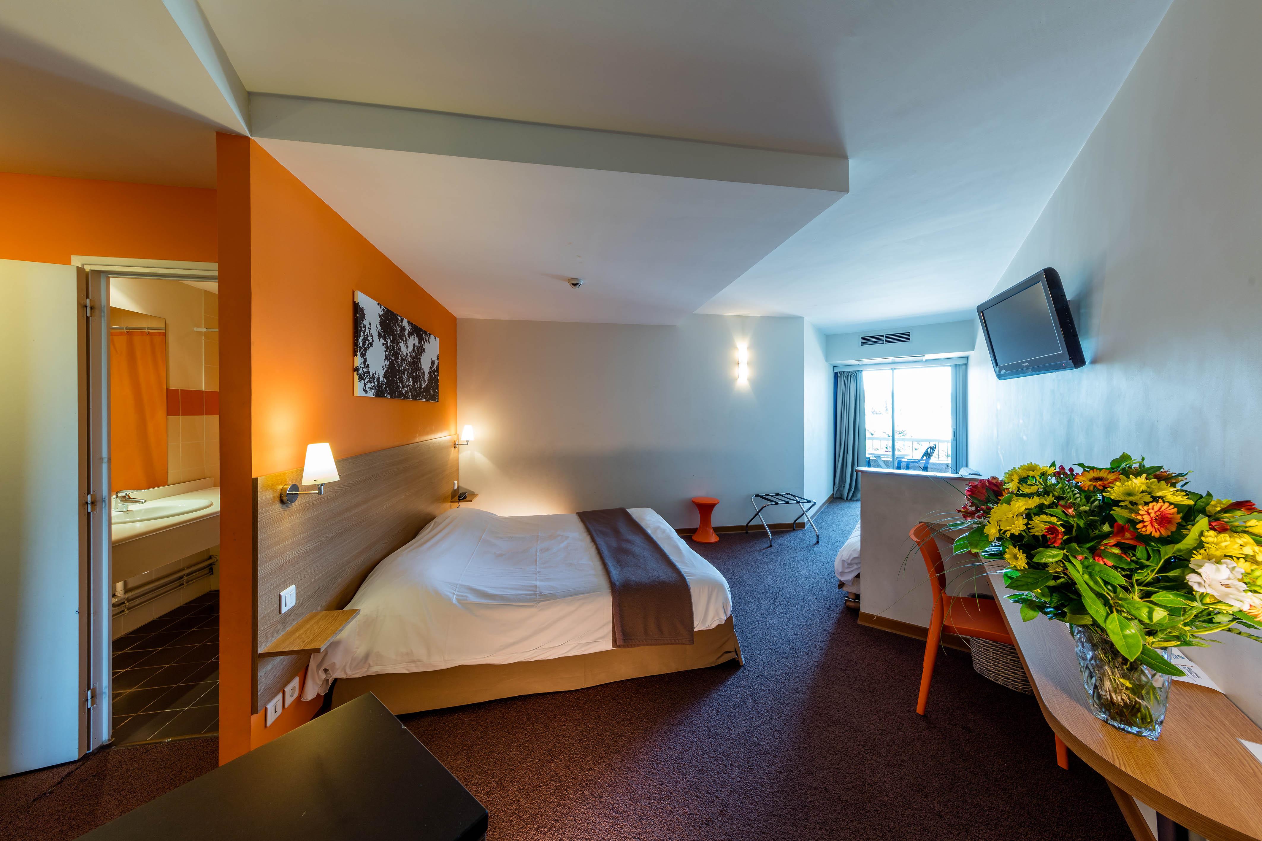 Noemys Toulon La Valette - Hotel Restaurant Avec Piscine Zewnętrze zdjęcie