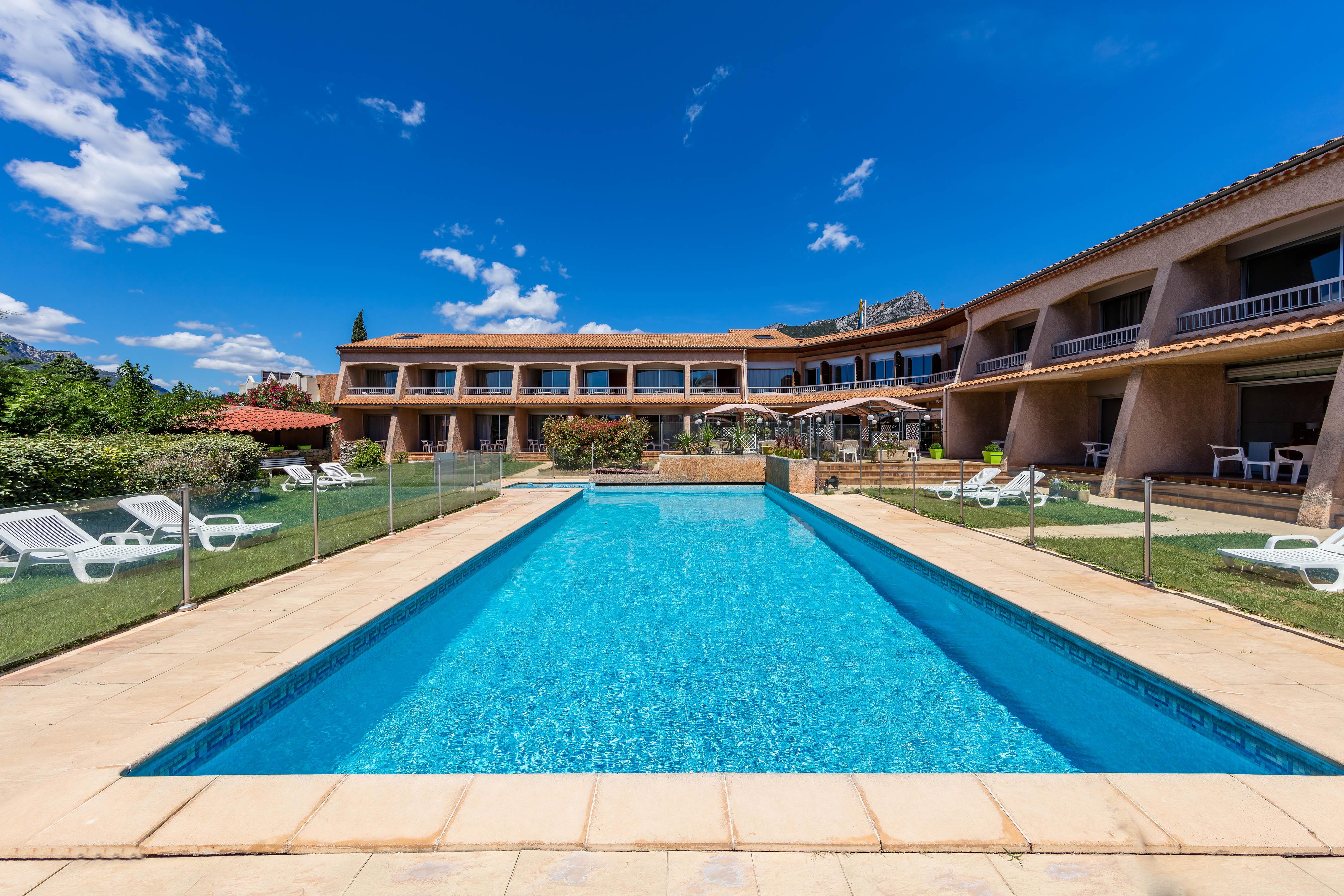 Noemys Toulon La Valette - Hotel Restaurant Avec Piscine Zewnętrze zdjęcie