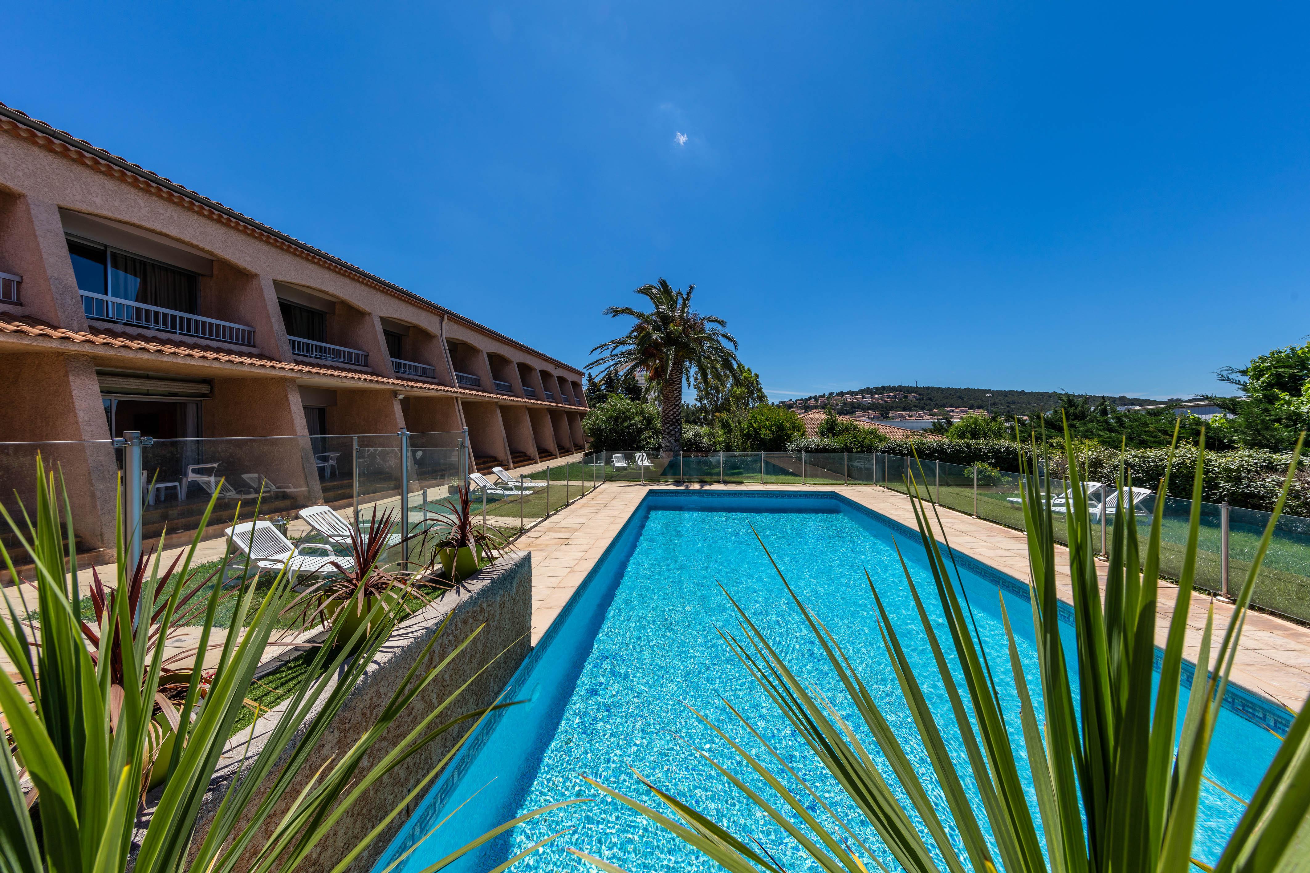 Noemys Toulon La Valette - Hotel Restaurant Avec Piscine Zewnętrze zdjęcie