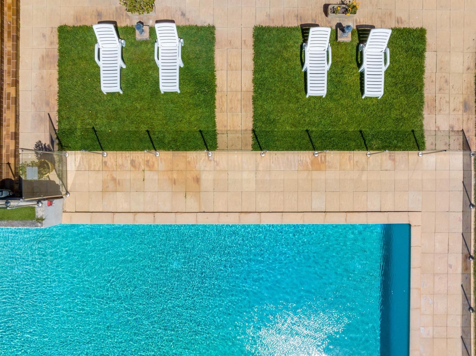 Noemys Toulon La Valette - Hotel Restaurant Avec Piscine Zewnętrze zdjęcie